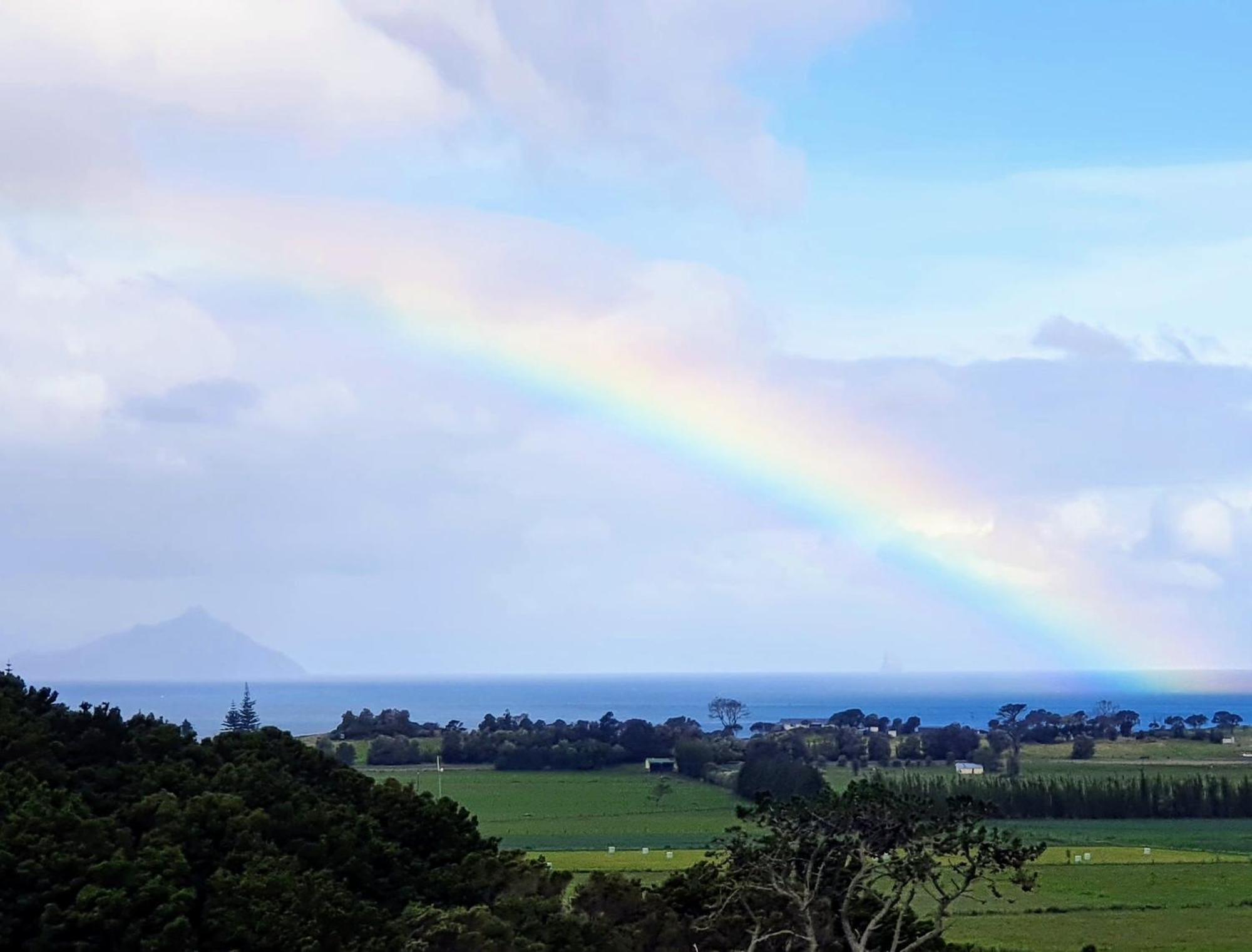1 Waipu Off-Grid Eco Seaview Geodesic Glamping Dome Hotel Bagian luar foto